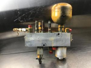 Liebherr Öl-Pilotventil